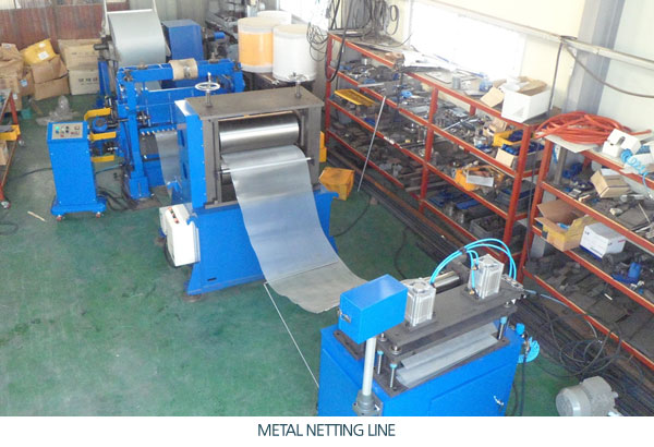 Auto Metal Netting M/C(Model : UMN-400/ 700)